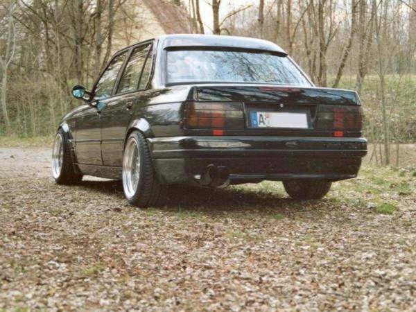  BMW E30 (FB)